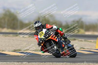 media/Nov-16-2025-Race Pace (Sun) [[8c5fa54630]]/Verified Riders/2-Turn 7 (945am)/